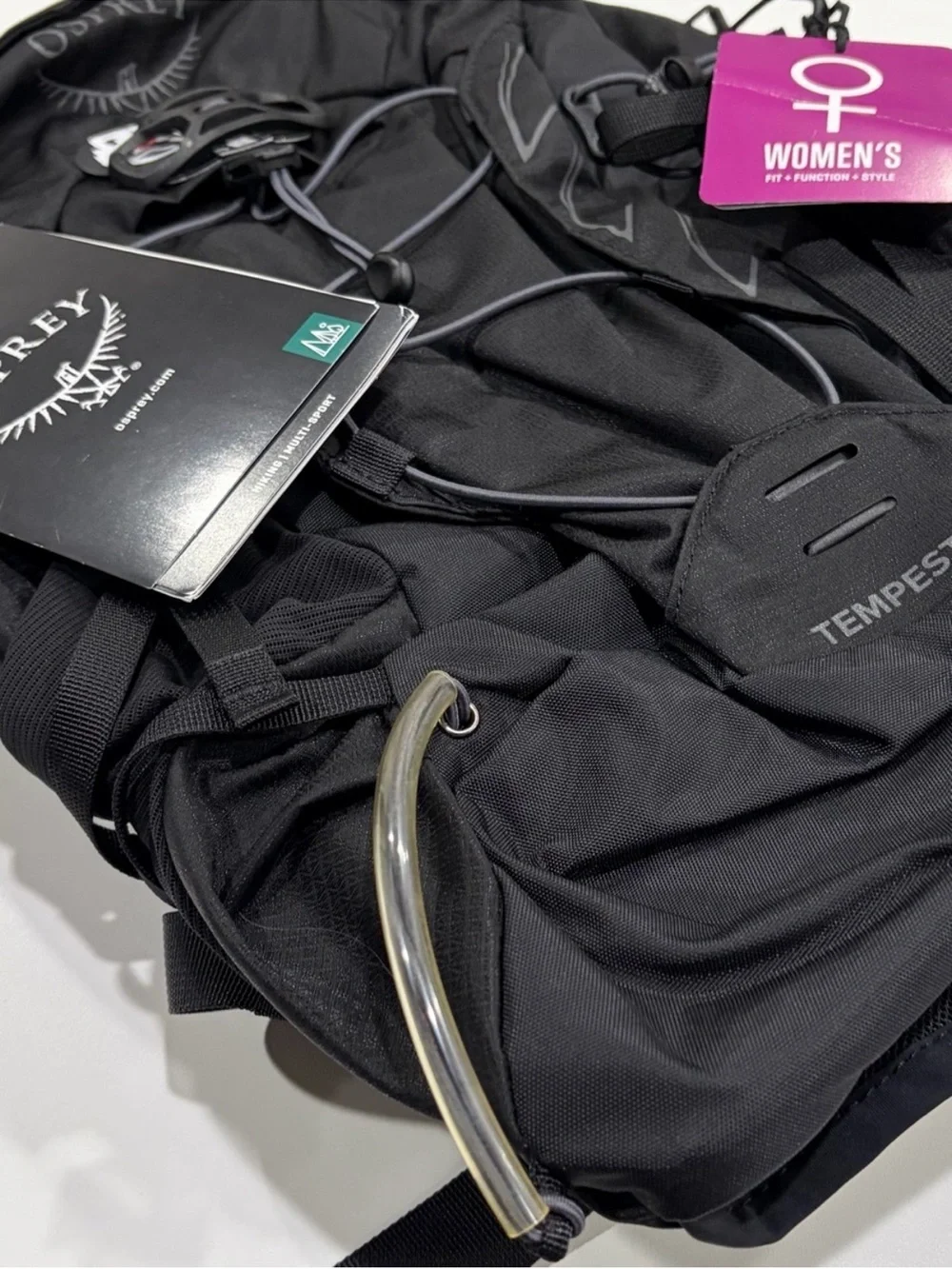 Osprey Women's Tempest 9 Hiking Pack Backpack Black NWT M/L Lightweight Pack